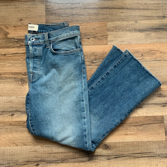 Baldwin Kansas City  The Maxwell Cropped Kick Flare Jeans Raw Hem EUC Size-28 - Picture 4 of 15